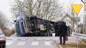 8 rad jak uważać na TIR-y