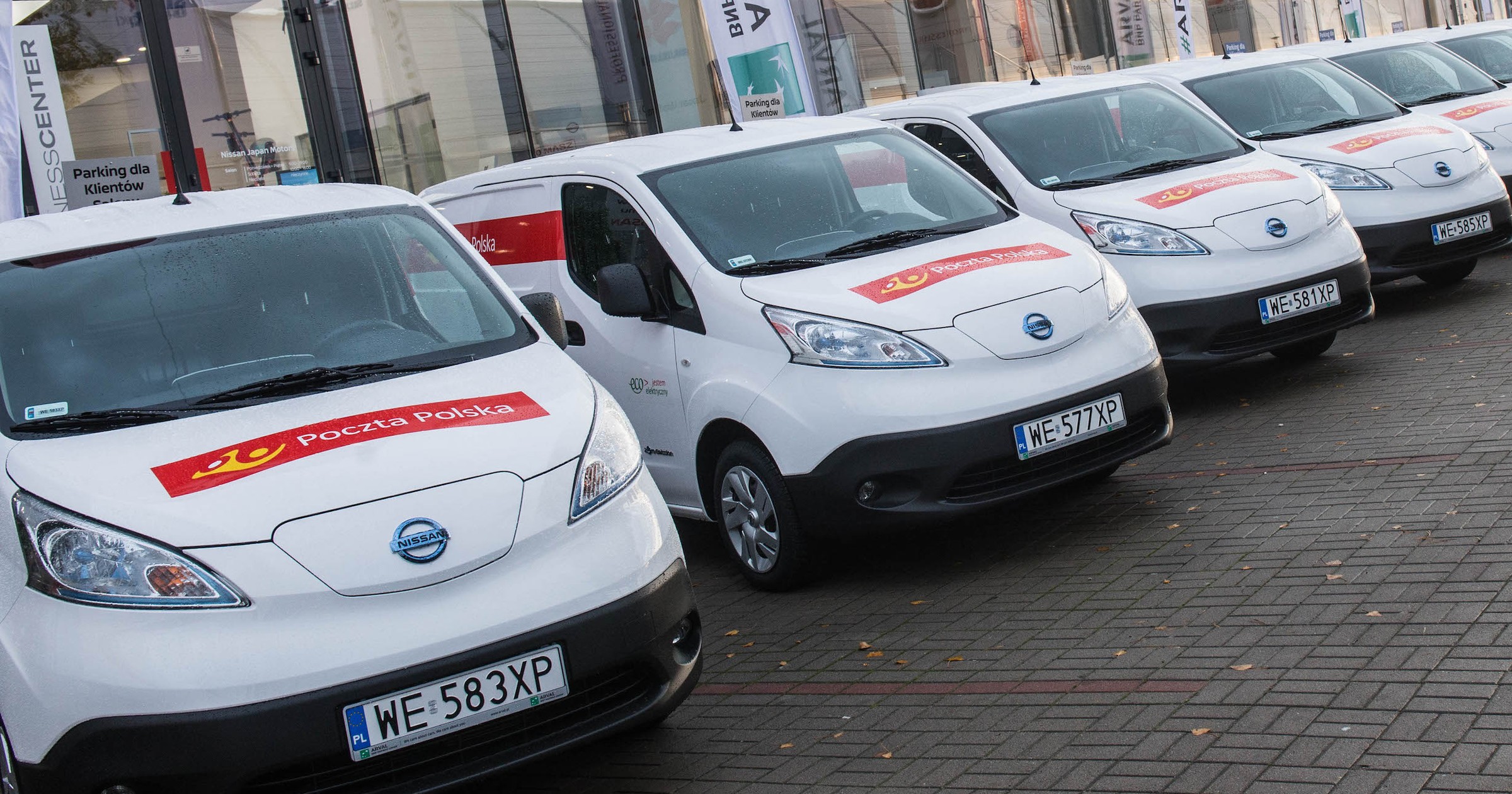 Elektryczne Nissany e-NV200 dla Poczty Polskiej
