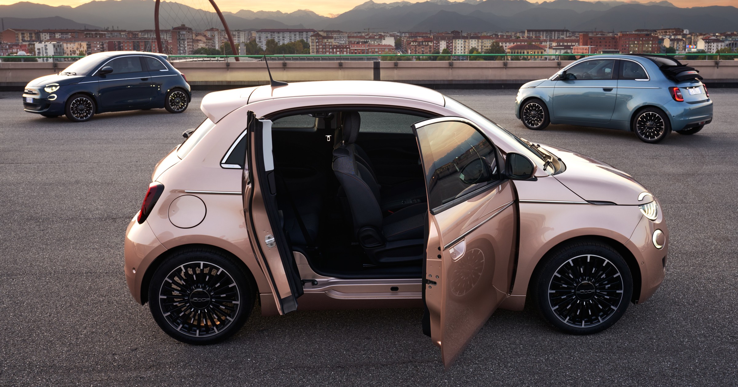 Nowy Fiat 500 w wersji 3+1