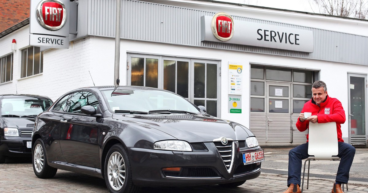 Alfa Romeo to... piękna nieruchomość. Mit. Kiedyś rzeczywiście auta tej marki psuły się bardzo często, ale w ostatnich latach ich trwałość znacznie się poprawiła. Znamy gorsze marki