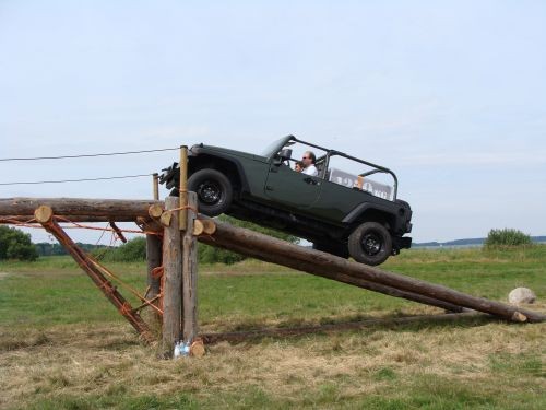 Jeep J8 zaprezentowany na Euro Camp Jeep 2008