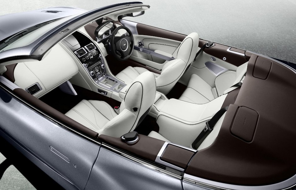 Aston Martin Virage powraca