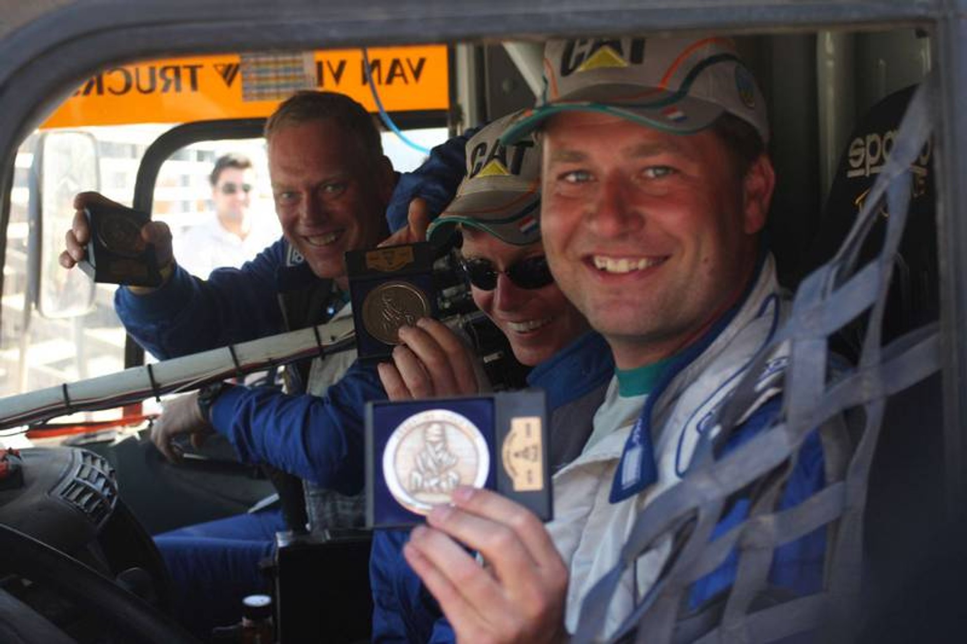 Rajd Dakar 2009: radość na mecie (fotogaleria 3.)