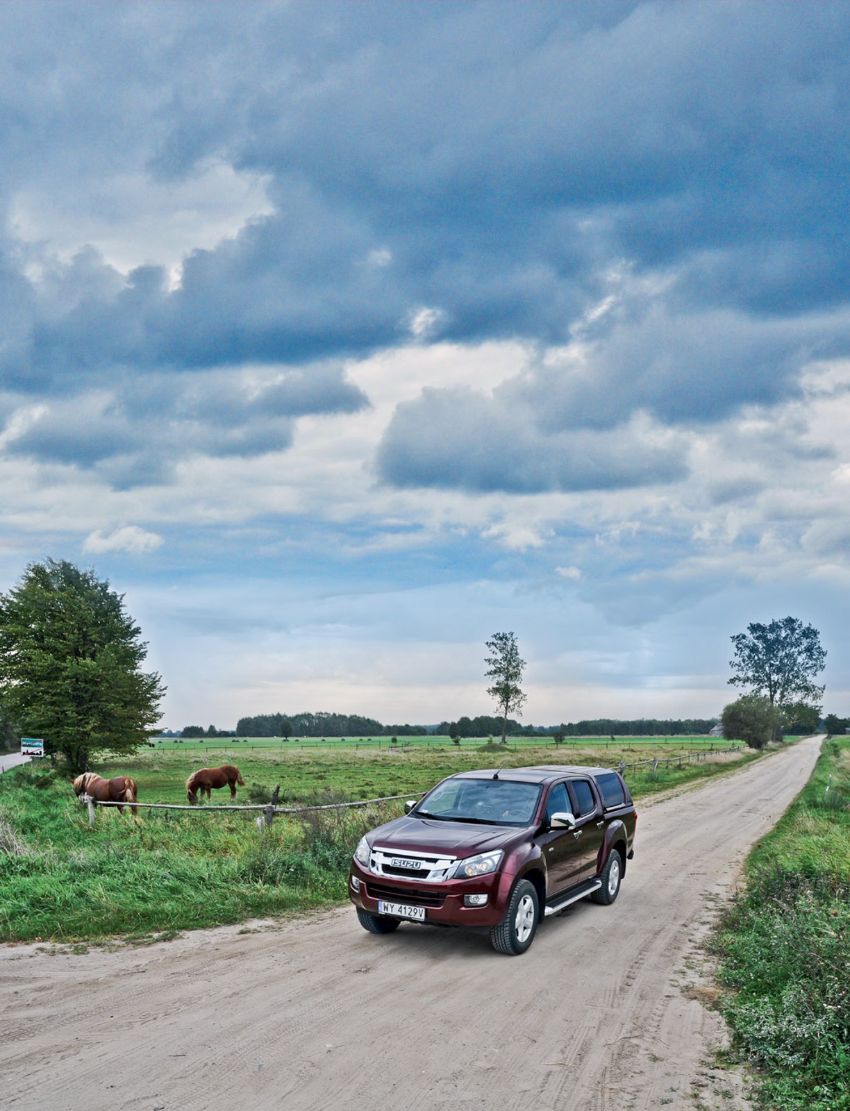 Isuzu D-Max między Liwcem a Bugiem: podróż w wiejskim klimacie