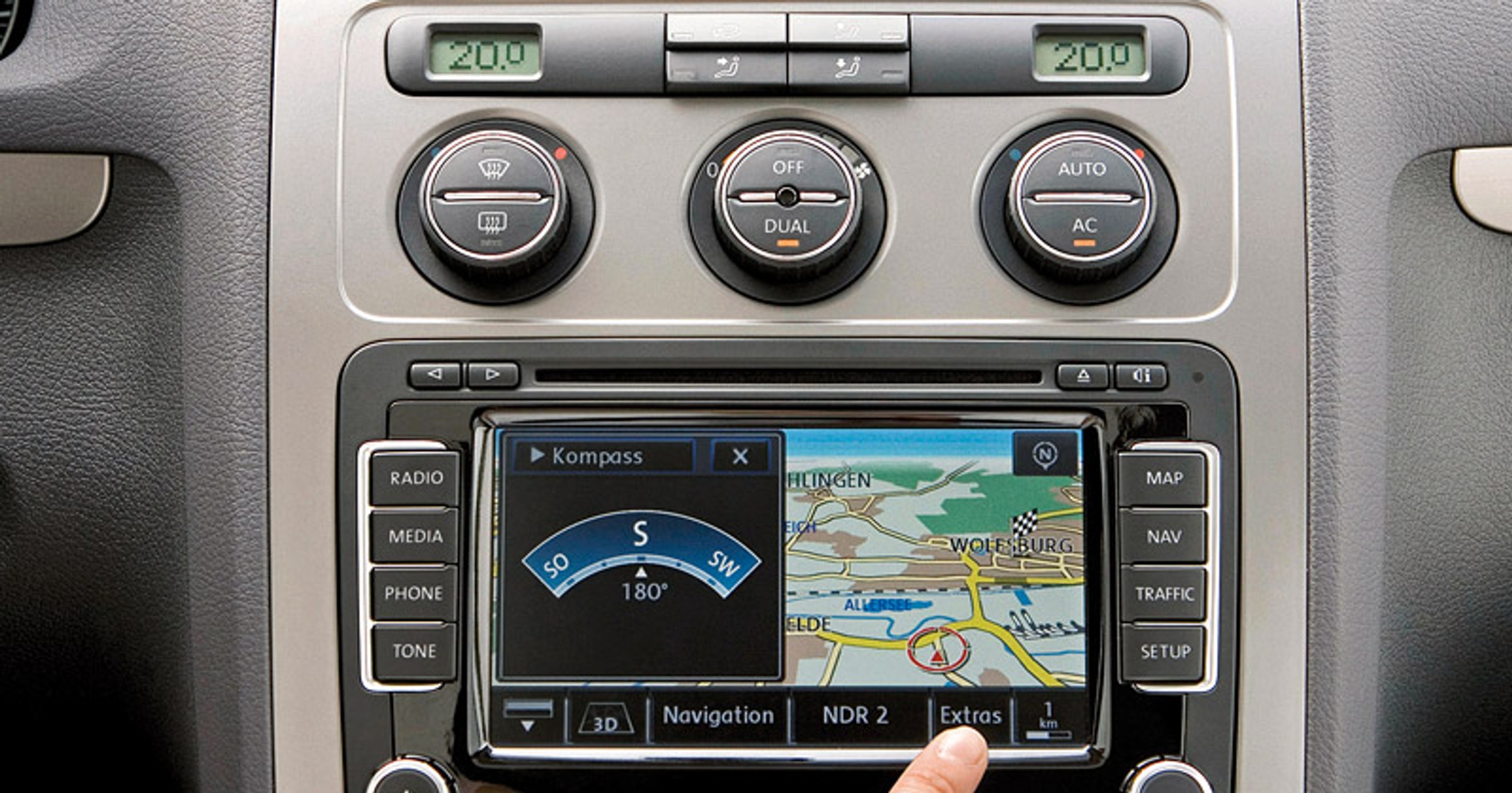 Nowa nawigacja VW RNS 510 (Škoda Trinax): Kino czy sala koncetowa?