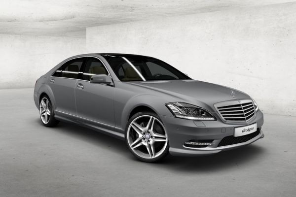 Mercedes z matowym lakierem