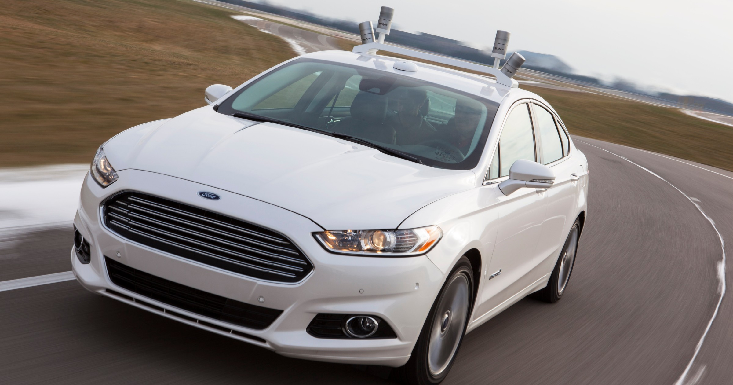 Ford Fusion z LIDARAMI starszej generacji