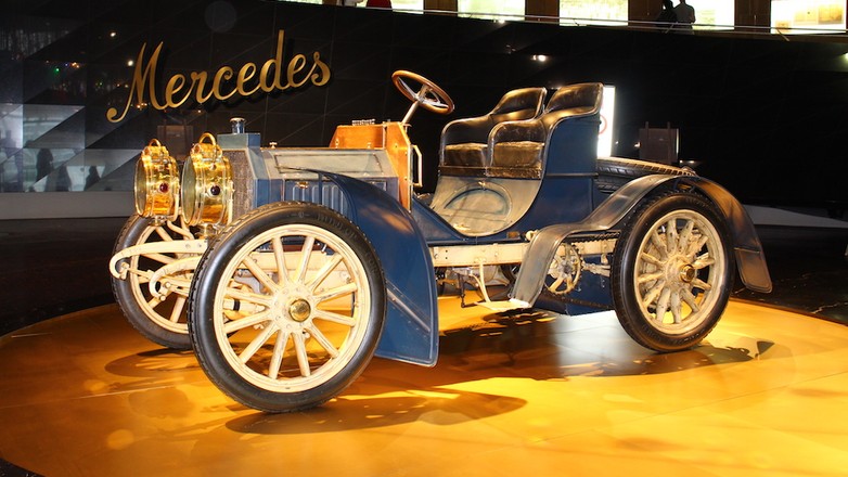 Muzeum Mercedesa w Stuttgarcie