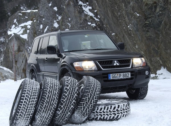 Jakich opon kierowcy szukają w internecie?