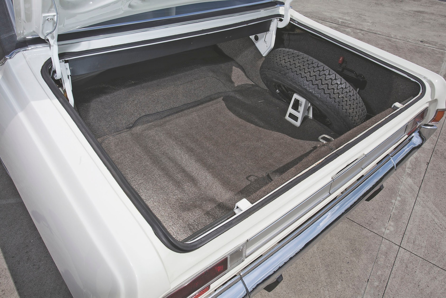 Opel Diplomat V8 - niemiecki dyplomata