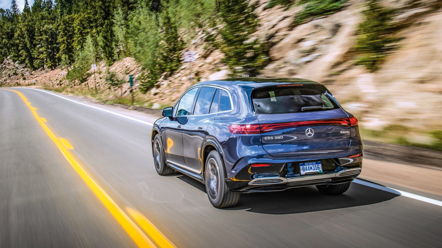 Mercedes EQS SUV (2022)