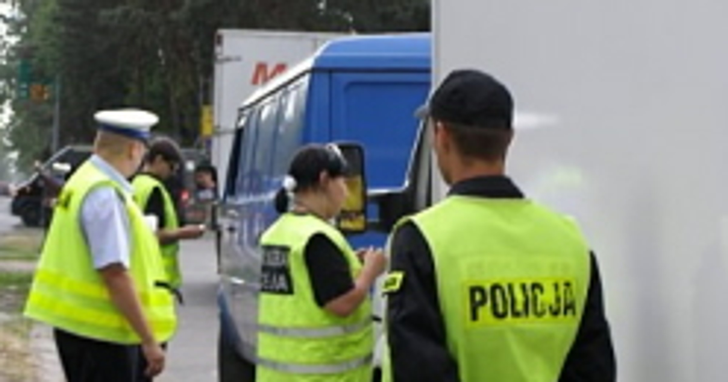 15-latek wjechał autem w grupę osób