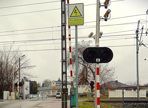 Ruszysz za wcześnie i dostajesz 2000 zł mandatu. Kolejne żółte kamery już działają