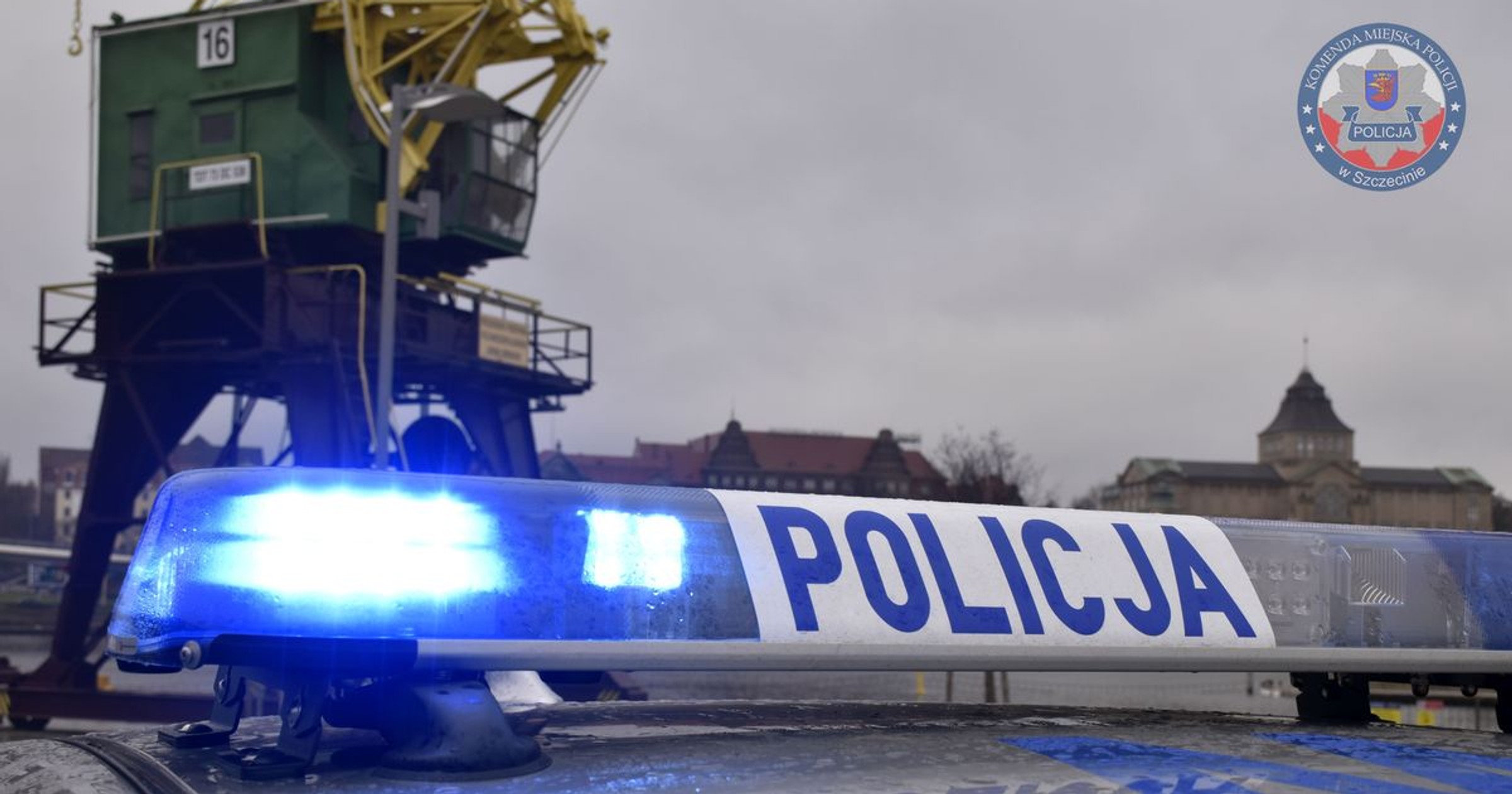 Obraz pochodzący z serwisu https://szczecin.policja.gov.pl/szm/dzialania-policji/aktualnosci/64243,Kierowca-pod-wplywem-narkotykow-z-sadowym-zakazem-zatrzymany-w-centrum-Szczecina.html