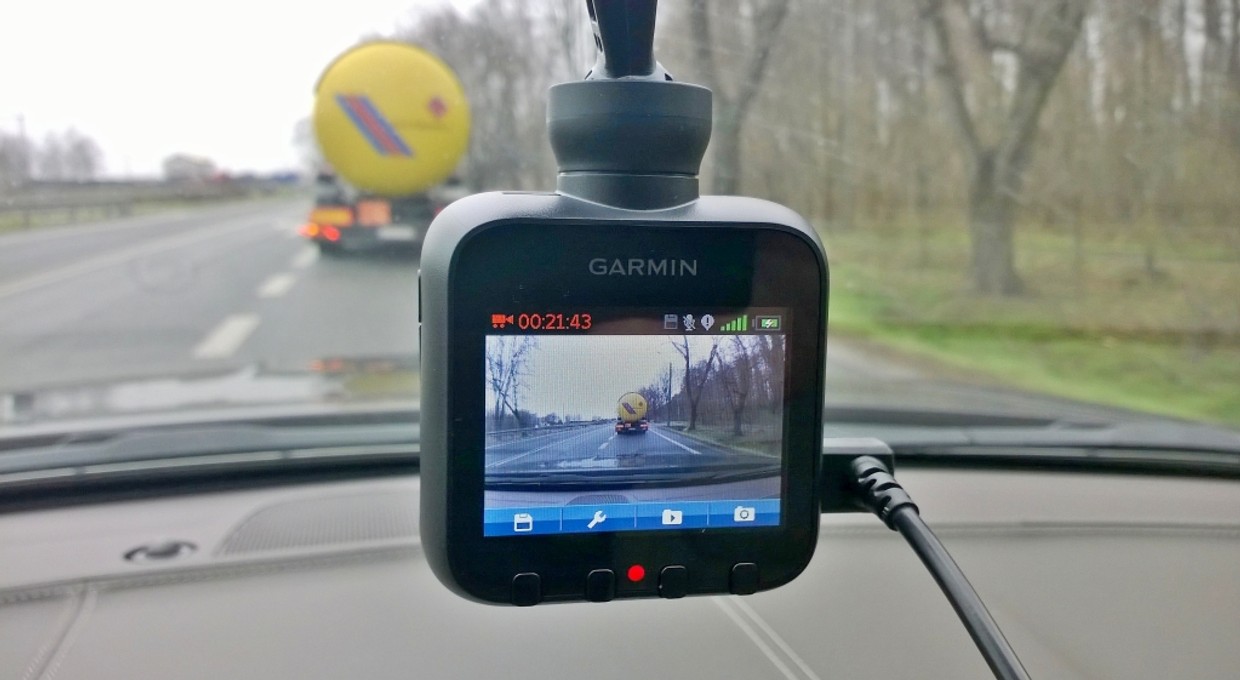 Kamera Garmin Dash Cam 20: pierwsze wrażenia