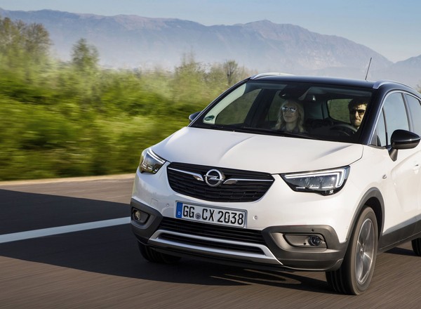 Opel Crossland X – wypełnia cenną niszę