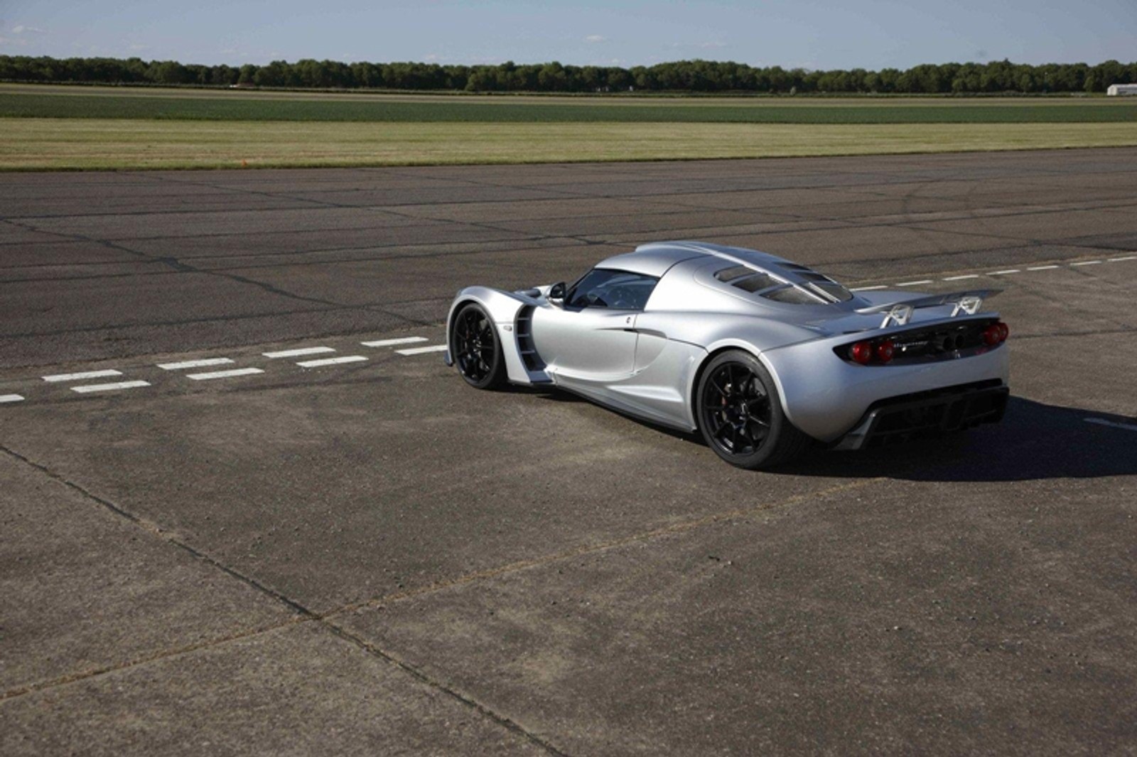 Hennessey Venom GT ma 1200 KM