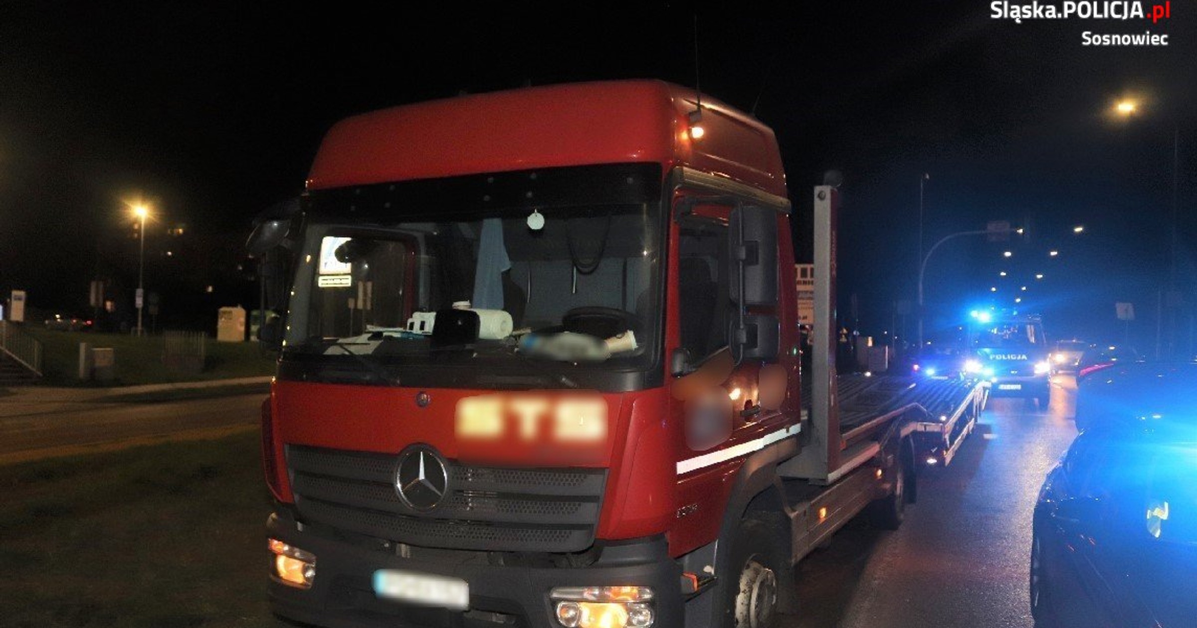 Obraz pochodzący z serwisu https://sosnowiec.policja.gov.pl/k24/informacje/wiadomosci/382830,Reakcja-swiadka-zapobiegla-prawdopodobnej-kolejnej-tragedii.html