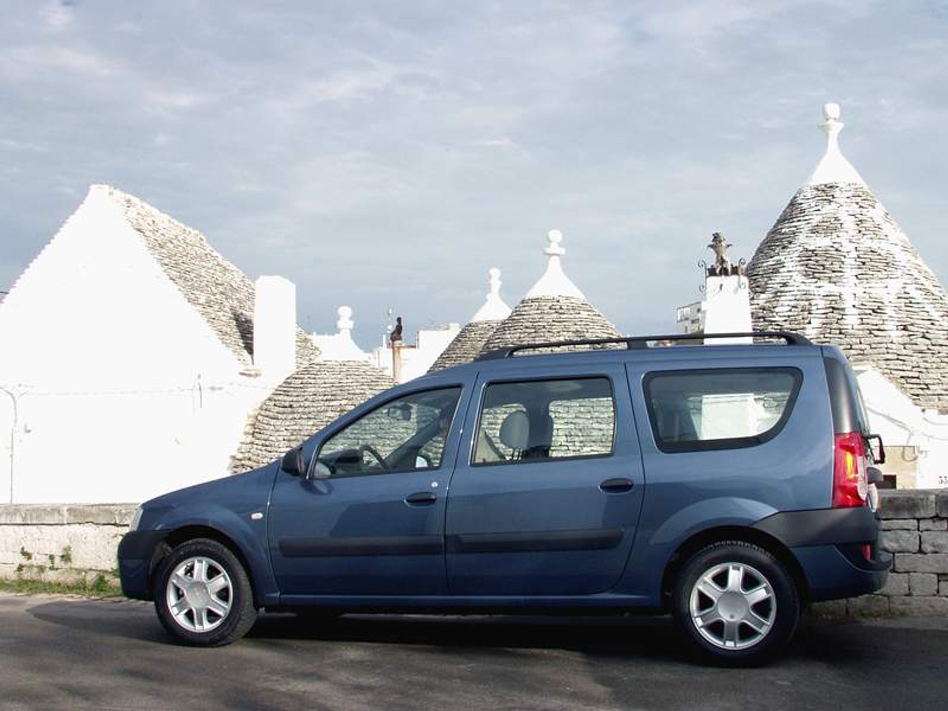 Dacia Logan MCV 1.6 16V: pierwsze jazdy i cena w Polsce!