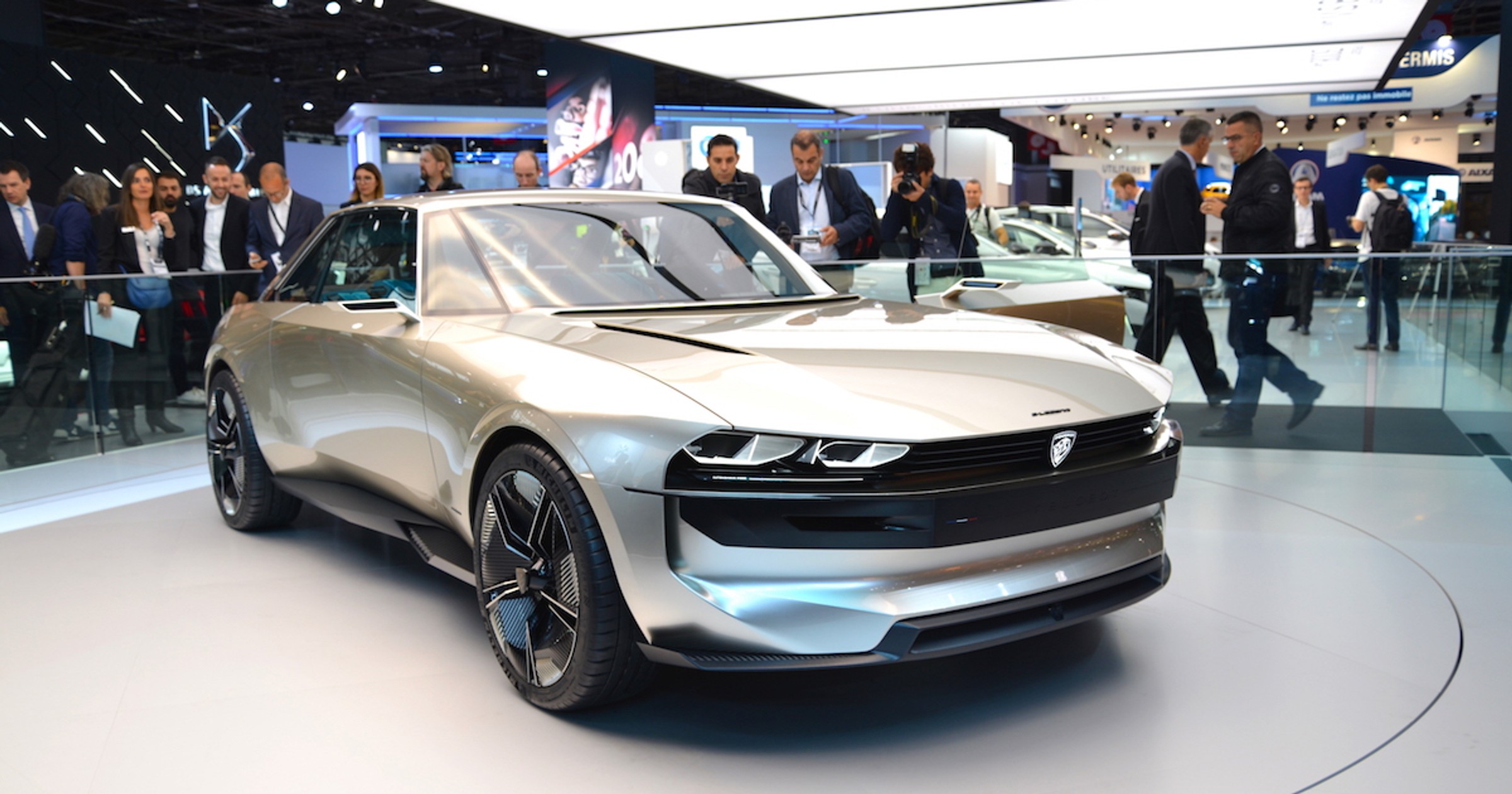 Peugeot e-Legend