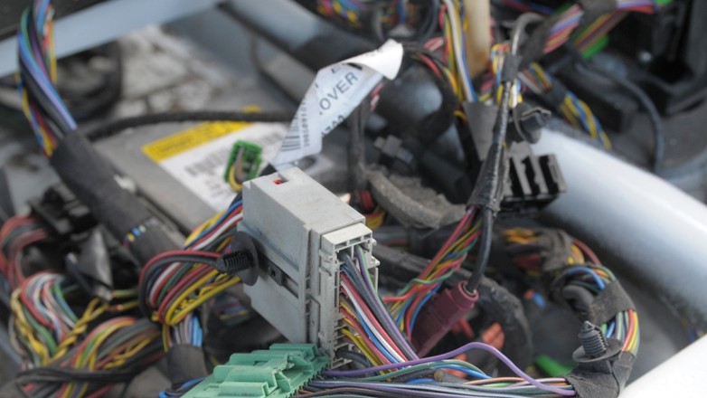 Węzeł gordyjski - Czyli, elektronika w nowoczesnym aucie