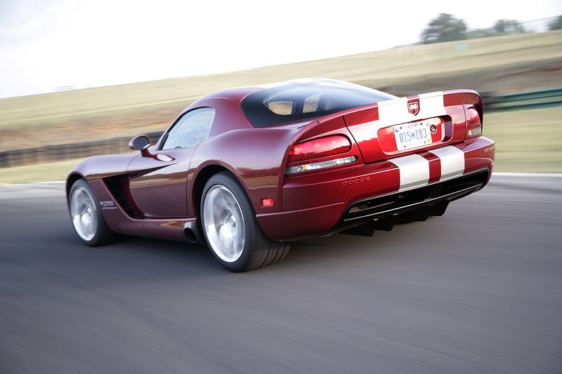 Dodge Viper SRT10: model 2008 już w produkcji (wideo)