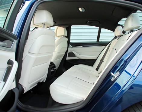 BMW 545e xDrive (2021, G30 LCI)