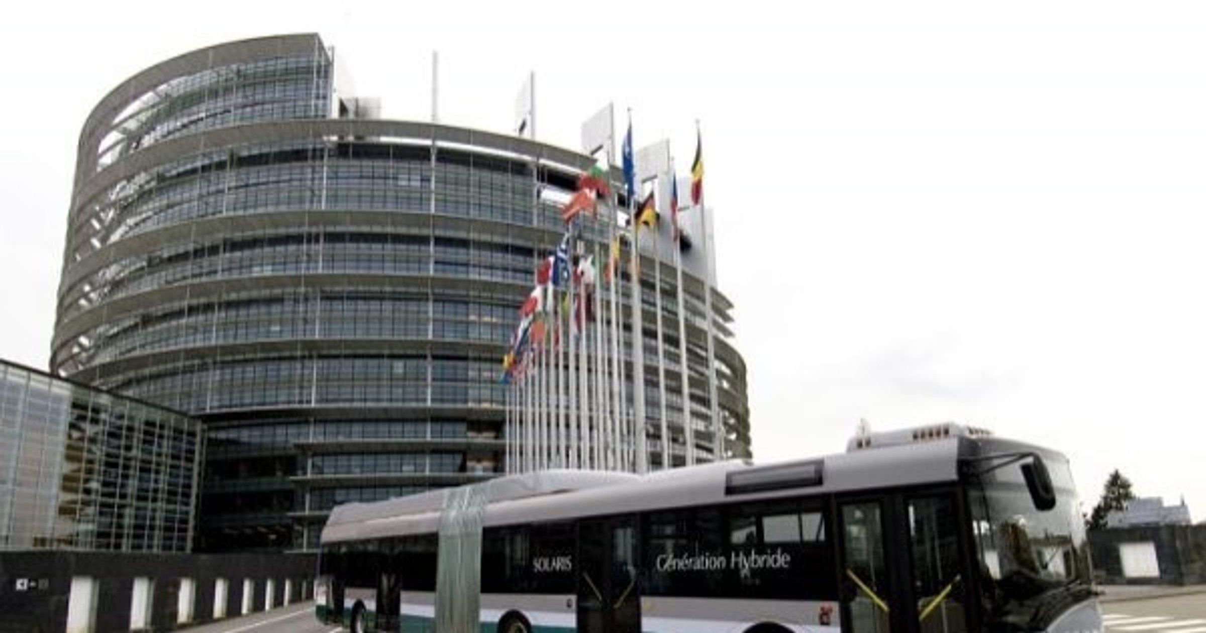 Hybrydowy Solaris we Francji