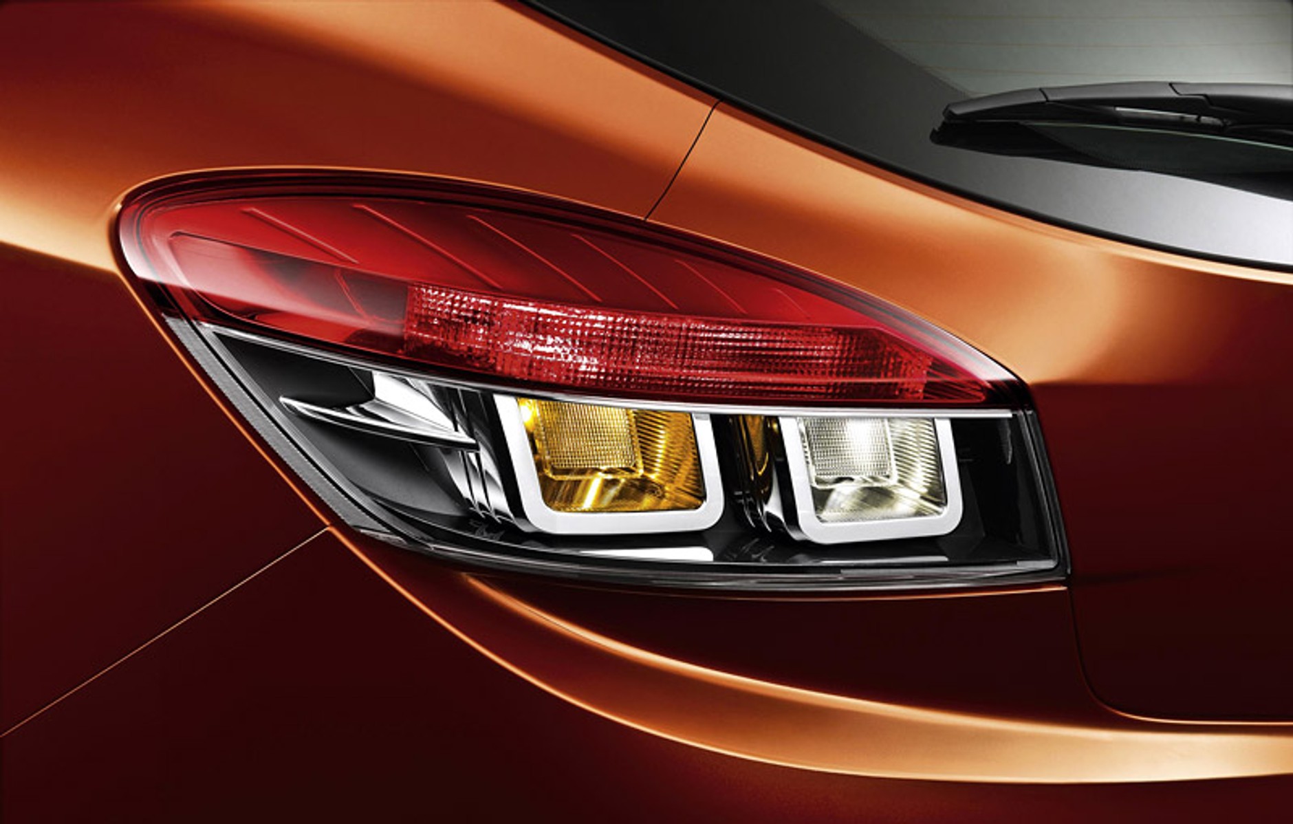 Paryż 2008: Renault Megane Coupe - sportowy zwiastun