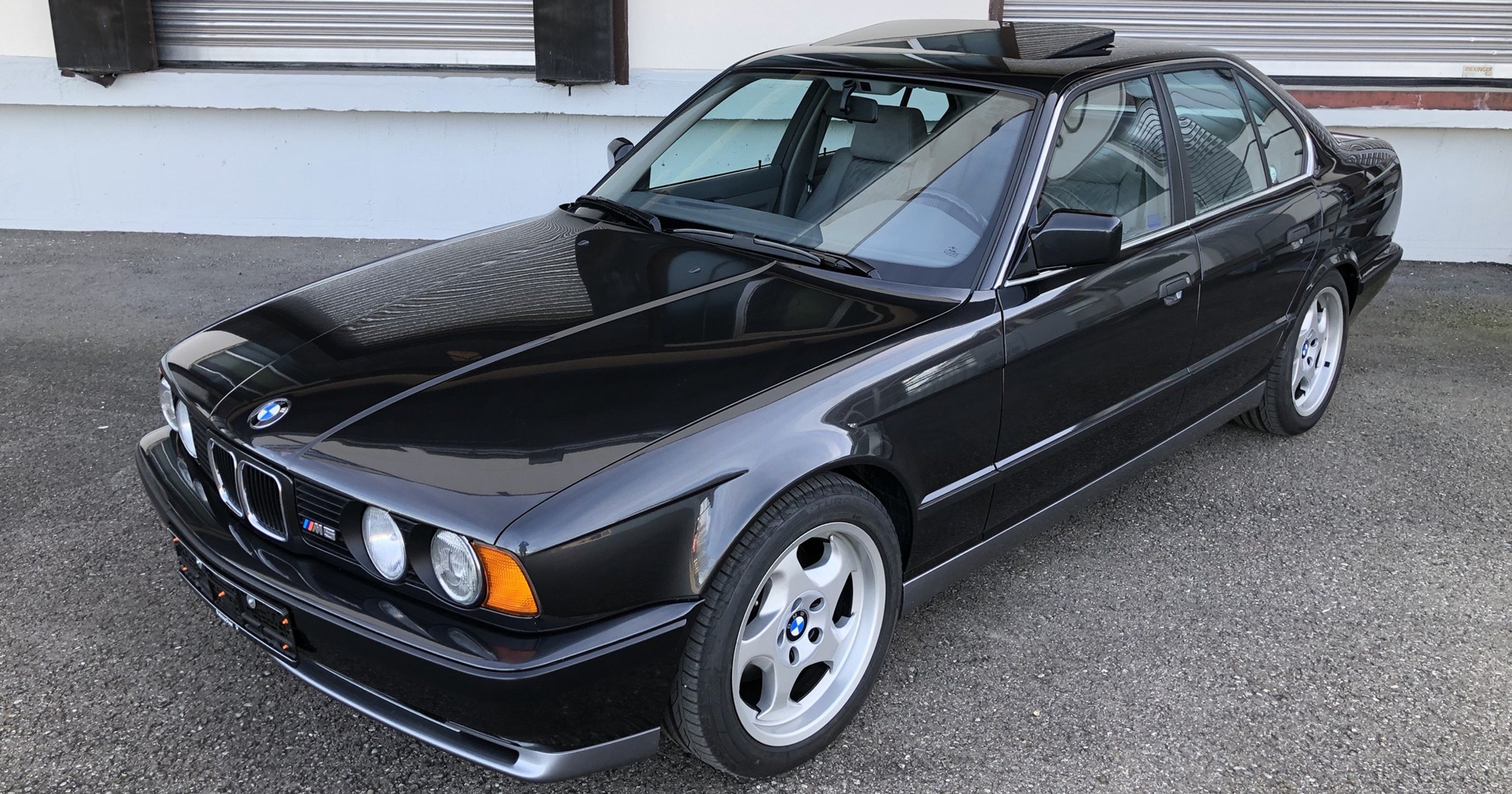 BMW M5 E34 jak nowe