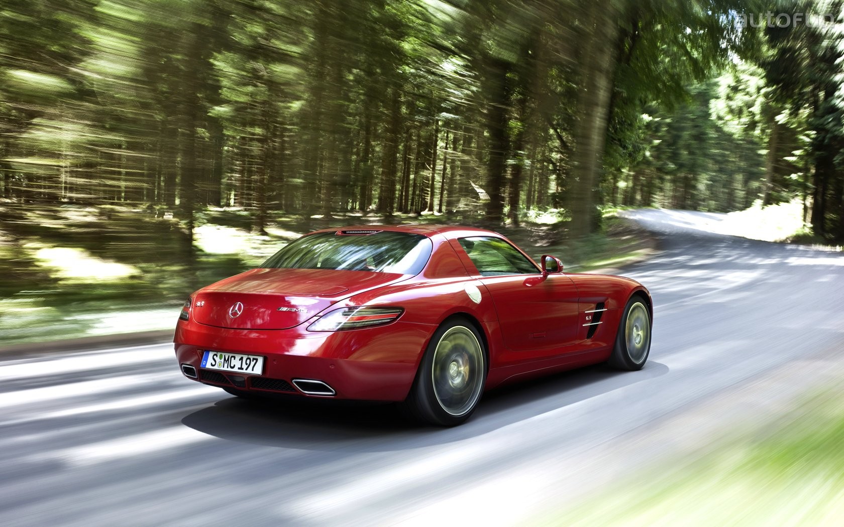 Mercedes SLS AMG