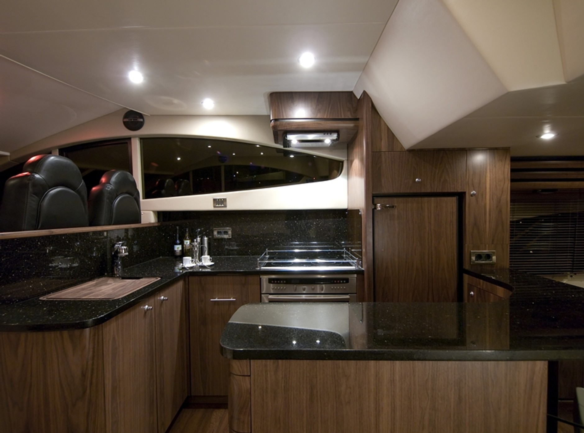 Kup jacht, Bentleya dostajesz gratis