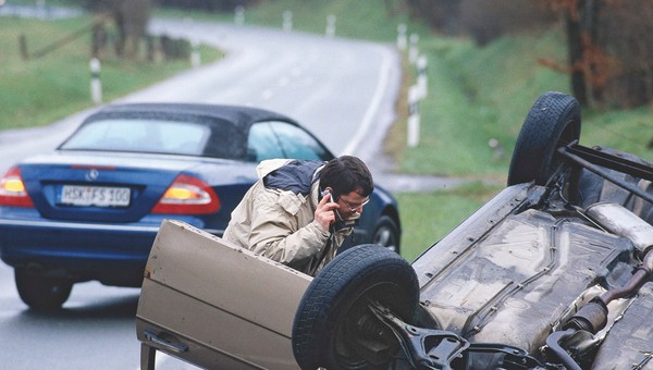 Awaria, wypadek: poznaj zasady niesienia pomocy
