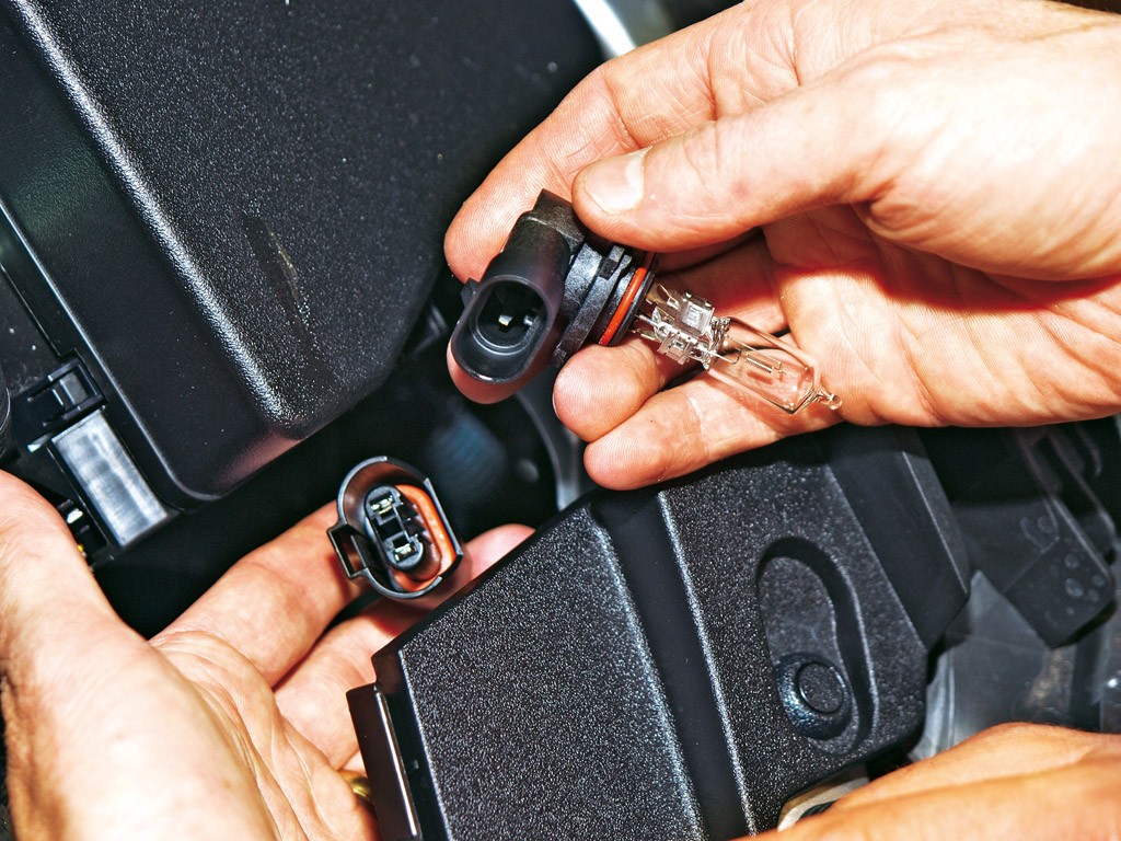 Toyota Auris i Aygo - wymiana żarówki