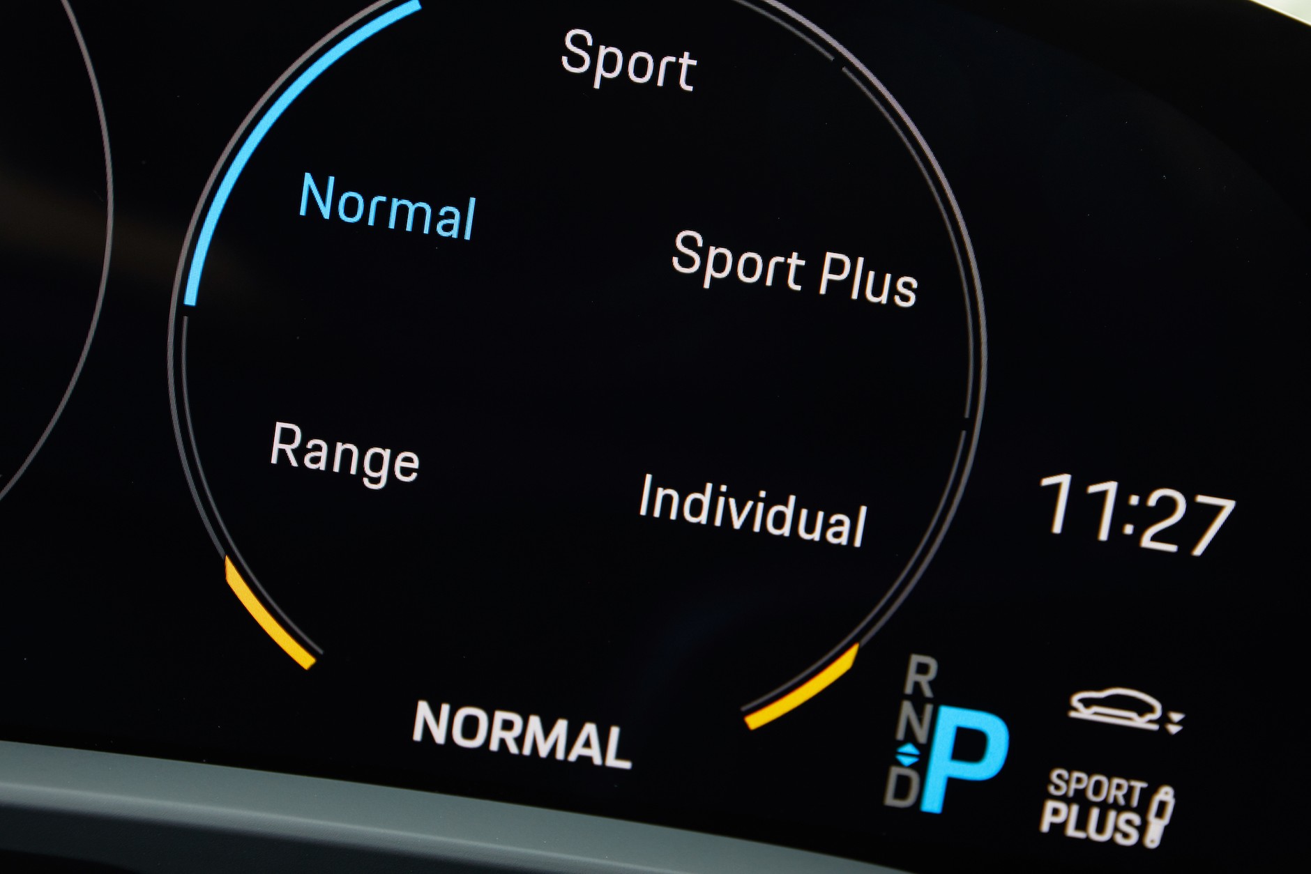 Porsche Taycan – jak jeździ pierwsze elektryczne Porsche?