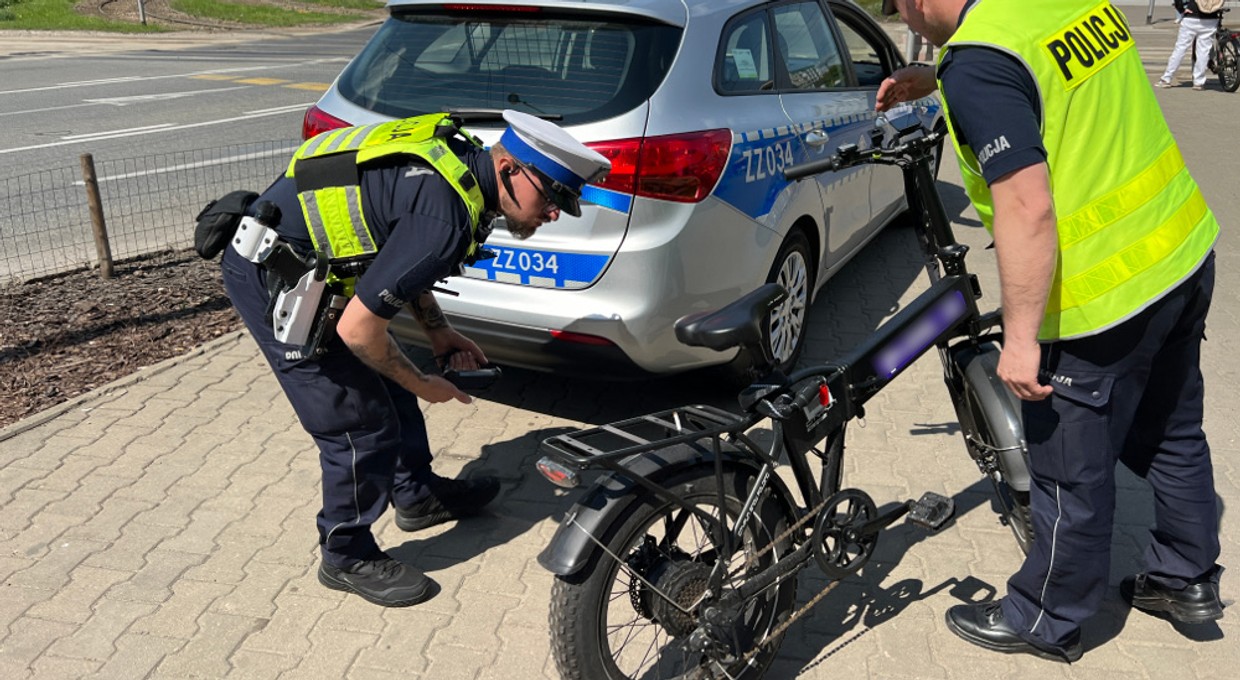 Takich kontroli rowerów jeszcze nie było. Rowerzyści dostają zakazy dalszej jazdy