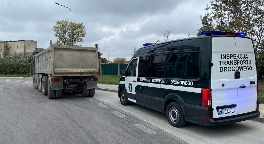 Ciężarówka zatrzymana do kontroli na terenie Radomia