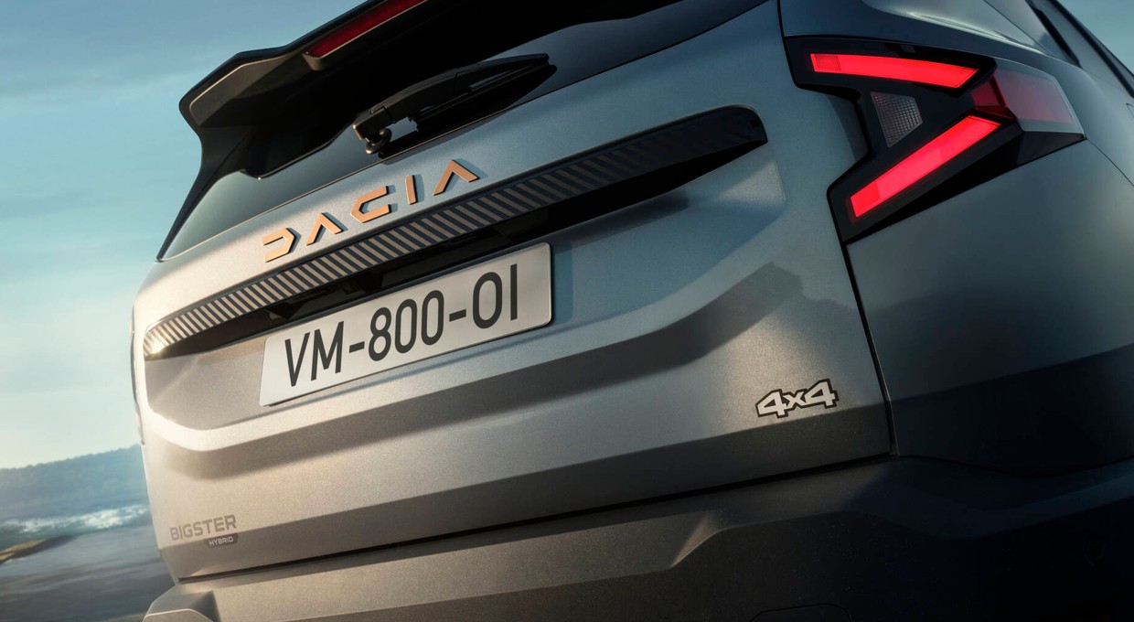 Dwupaliwowa hybryda 4x4 w Daciach Duster i Bigster. Takiej jeszcze nie było