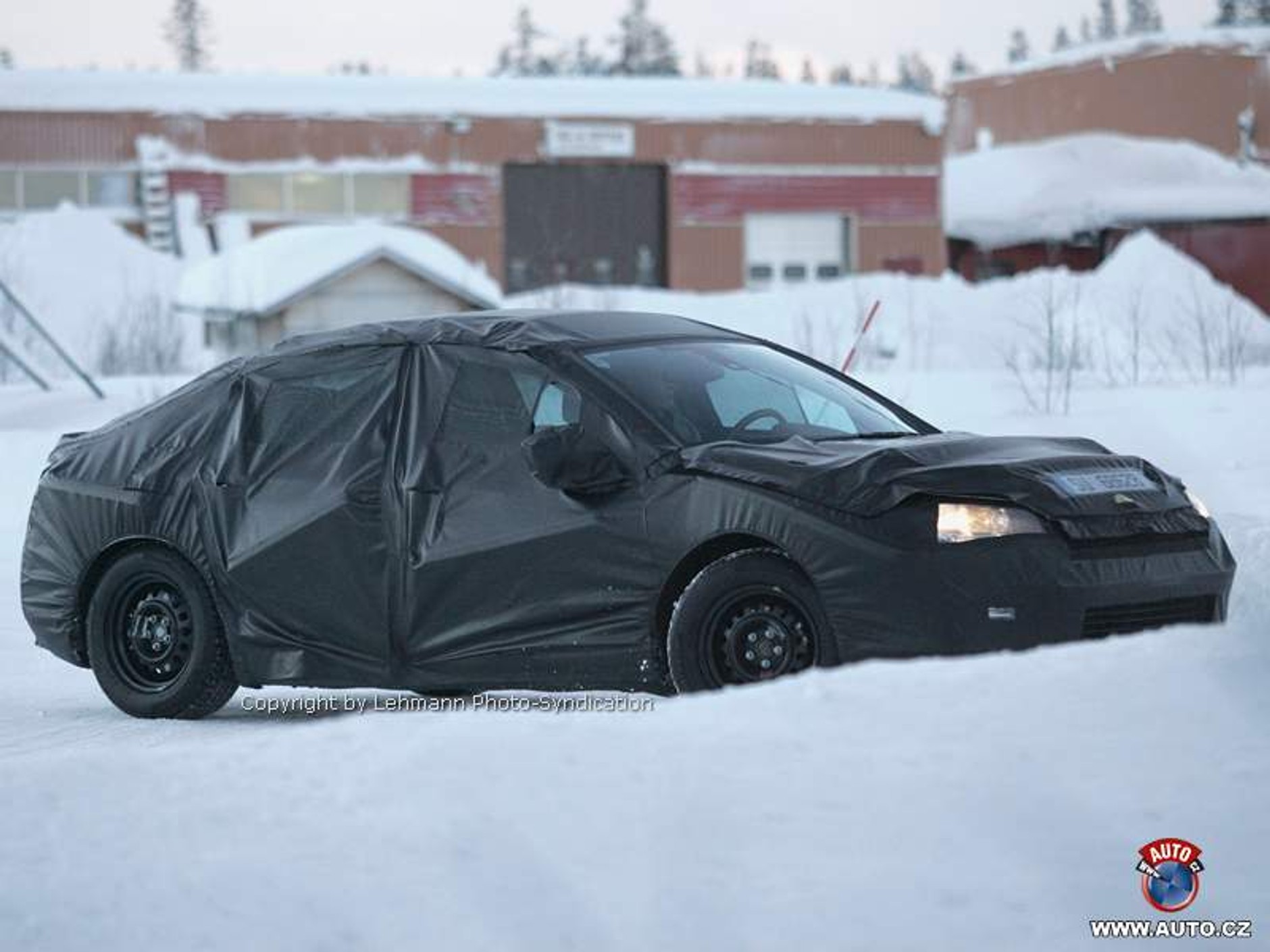 Zdjęcia szpiegowskie: nowy Citroën C5