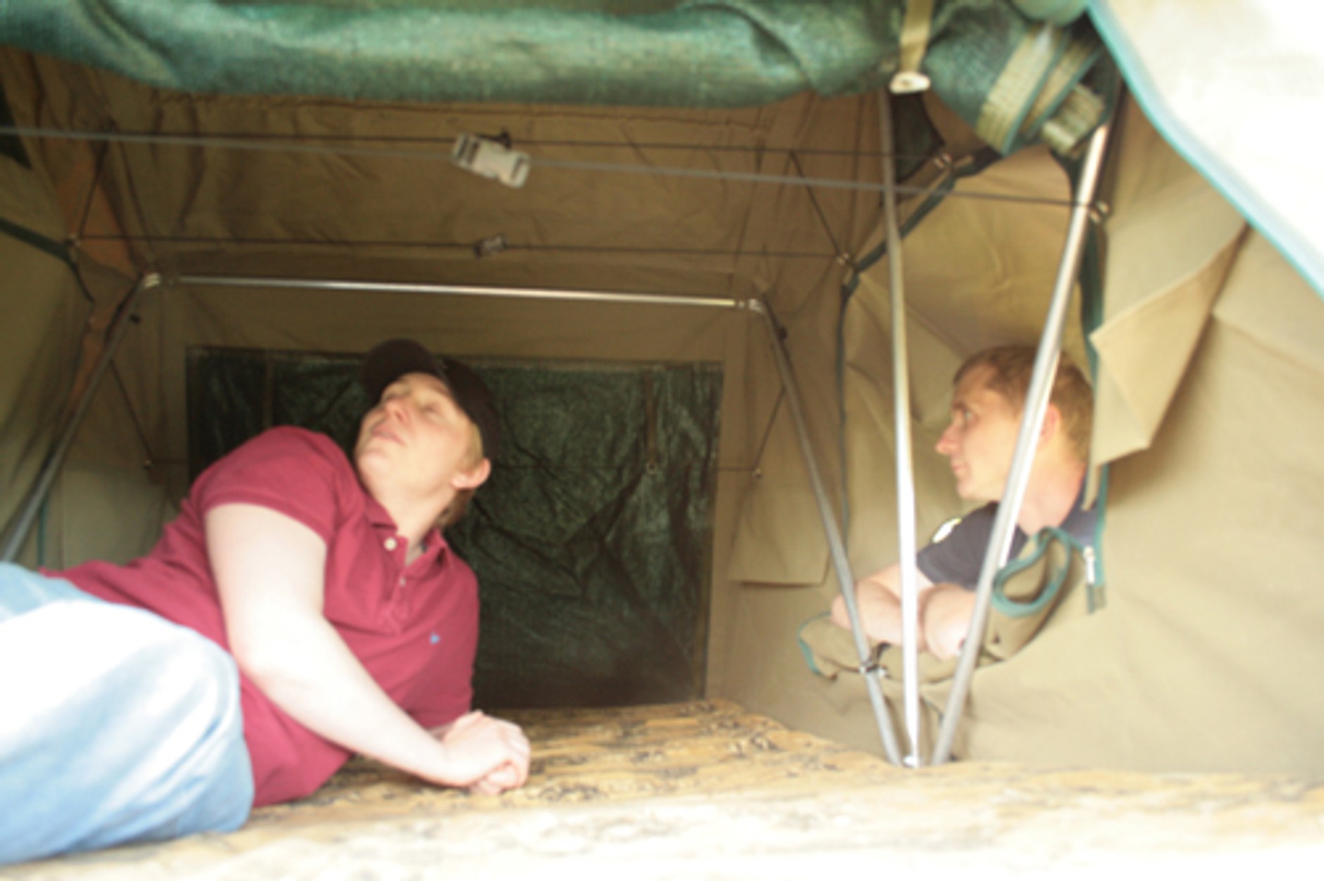 Namioty dachowe - odpoczynek na dachu