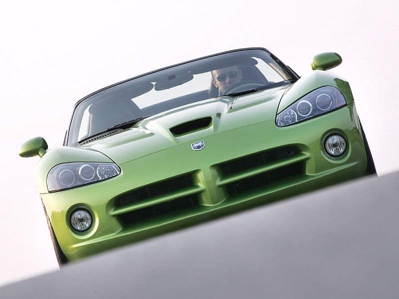 Dodge Viper SRT10: model 2008 już w produkcji (wideo)