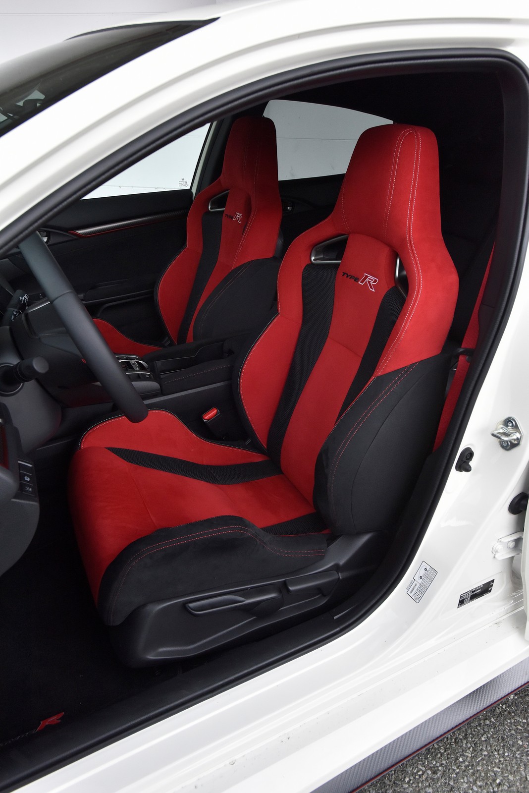 Honda Civic Type R kontra Seat Leon Cupra - 620 KM na torze