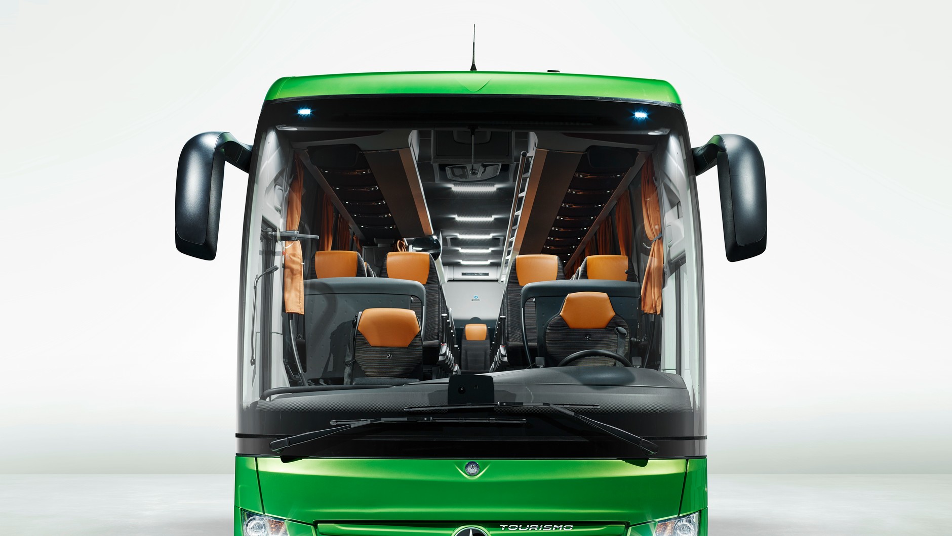 Nowy Mercedes Tourismo. Wersja z mniejszym silnikiem 7.7 l o mocy 354 KM