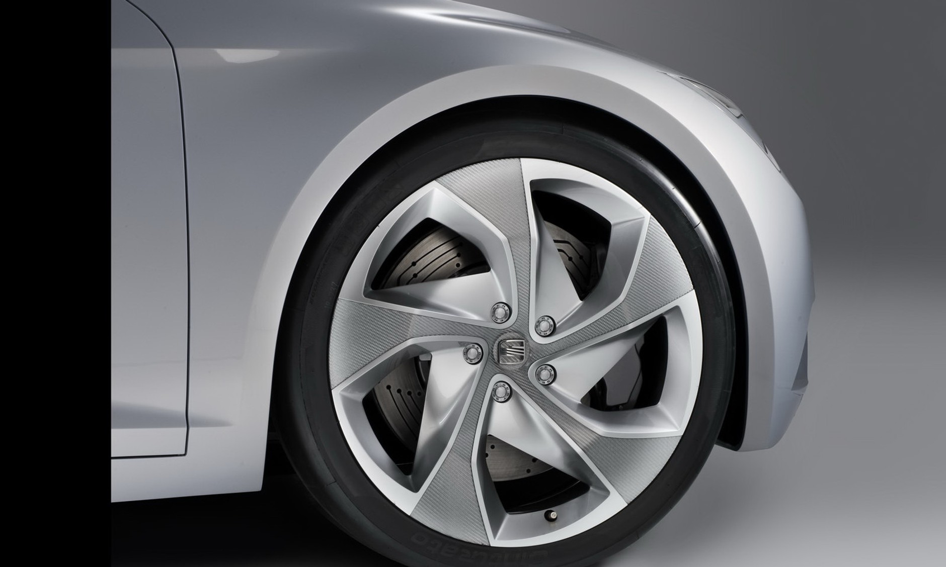 Seat IBE - Elektryzujące coupe