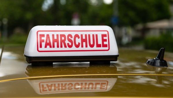 Duża liczba niemieckich kursantów oblewa egzamin na prawo jazdy