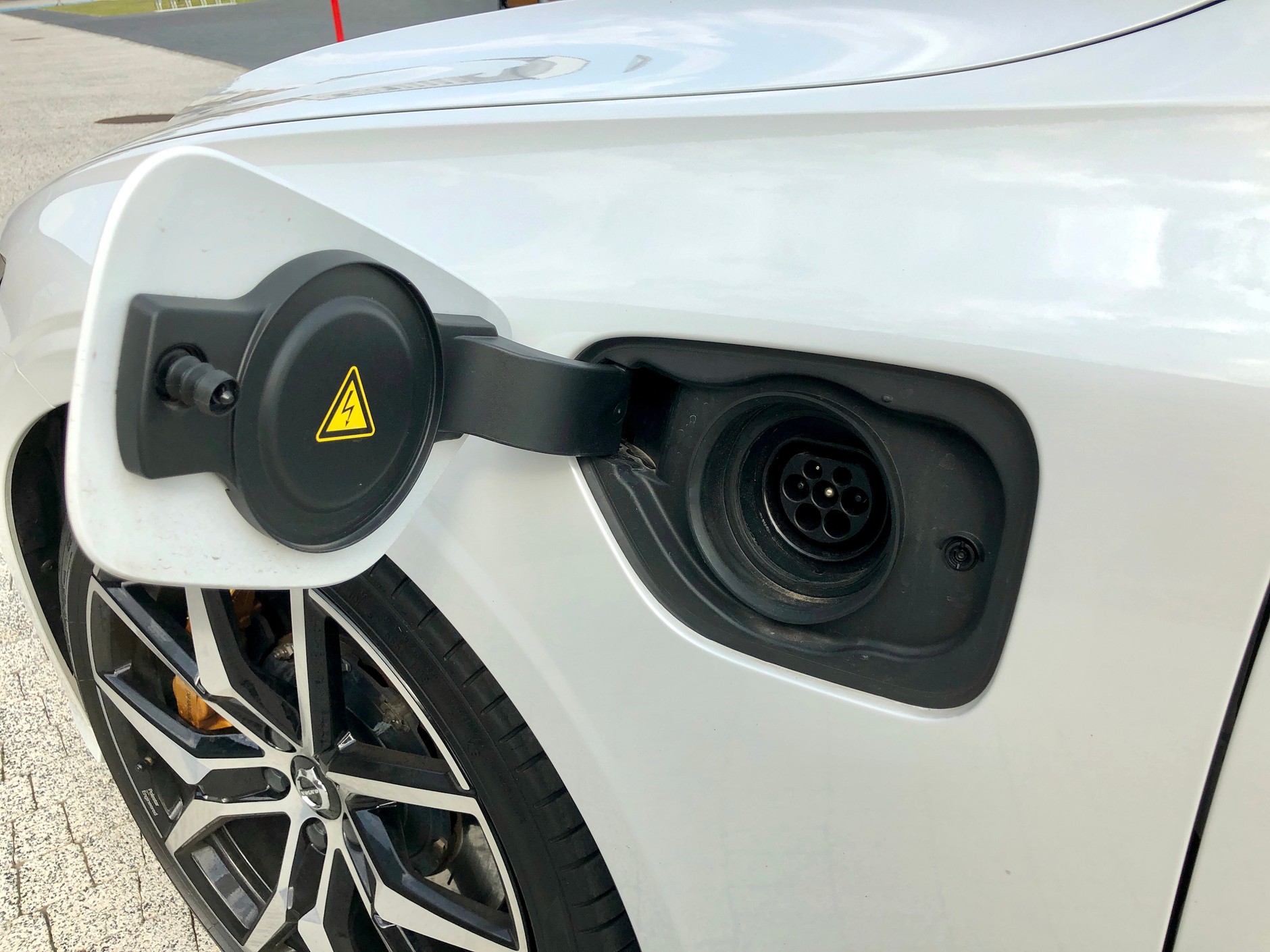 Volvo S60 T8 Polestar Engineered
