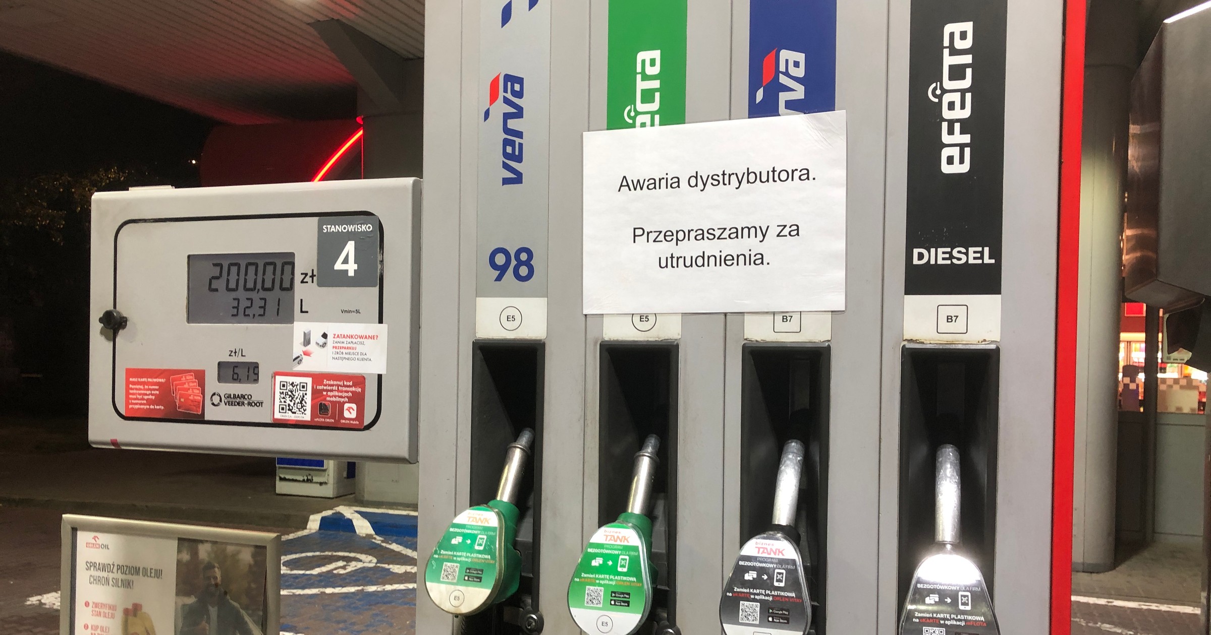 Awaria dystrybutora na stacji paliw