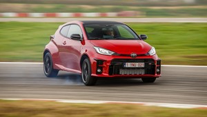 Były filarem każdego producenta, dziś trzydrzwiowe hatchbacki znikają jeden po drugim. Dlaczego?