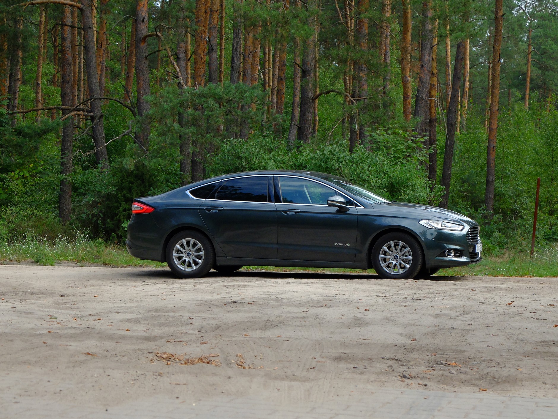 Ford Mondeo Hybrid