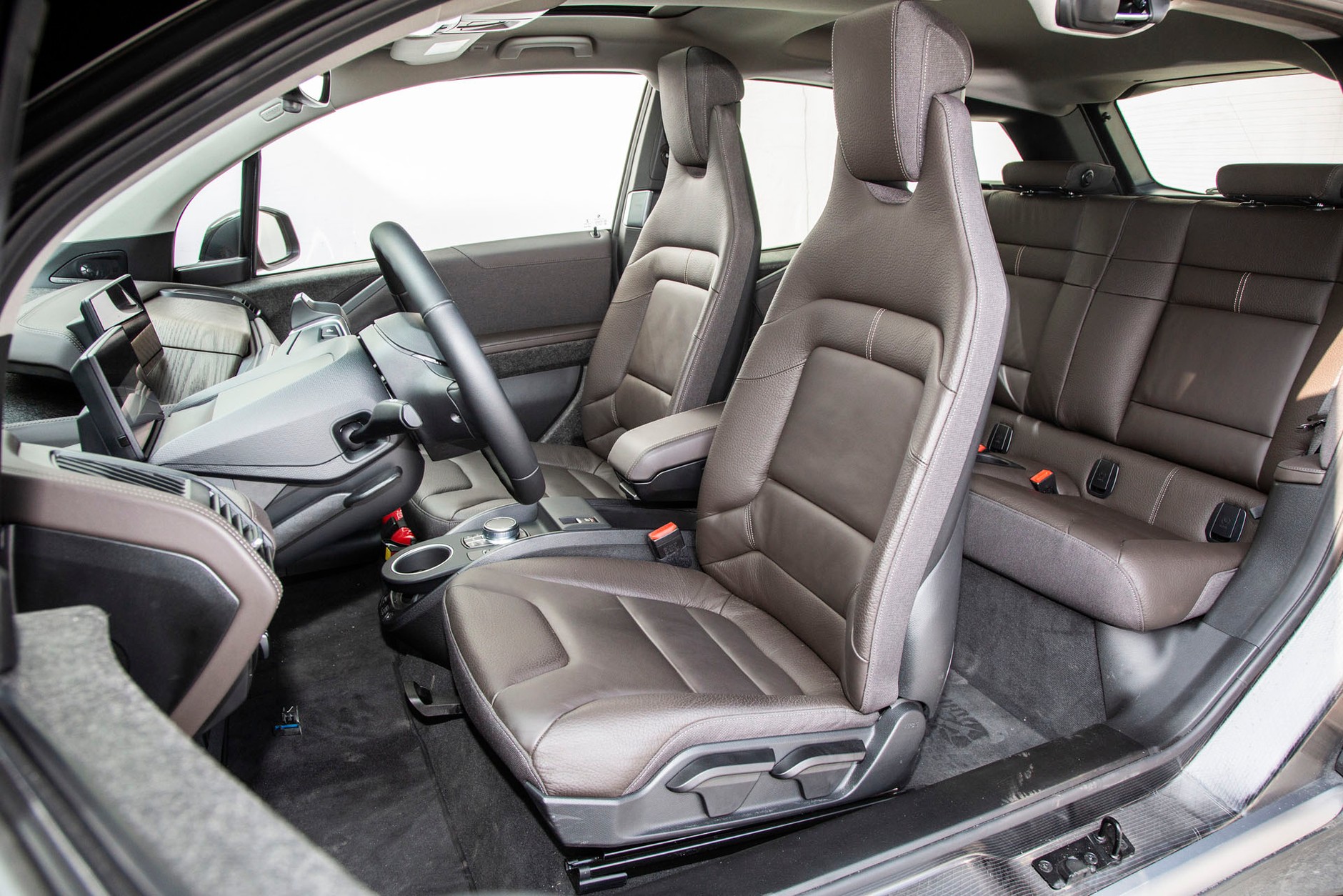 BMW i3s - frajda z jazdy "elektrykiem"?